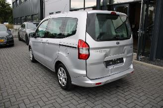 Ford Tourneo Courier 1.0 EcoBoost 75kW Titanium airco cruise achterschade picture 3