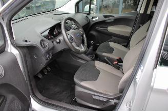 Ford Tourneo Courier 1.0 EcoBoost 75kW Titanium airco cruise achterschade picture 8