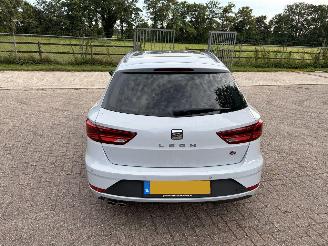 Seat Leon 1.5 FR SPORTSTOURER picture 3