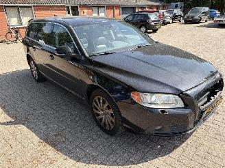 Volvo V-70 T4 AUTOMAAT picture 4
