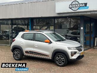 krockskadad bil auto Dacia Spring Comfort Plus (Orange Pack) 27 kWh Leder Clima Navi Cruise 2021/12