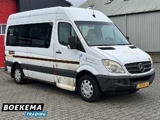 krockskadad bil bedrijf Mercedes Sprinter 311 2.2 CDI 366 Airco 9-Persoons Rolstoellift Automaat 2009/11