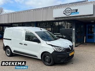 krockskadad bil bedrijf Renault Express 1.5 DCI 75 Comfort Airco Cruise PDC 2023/6