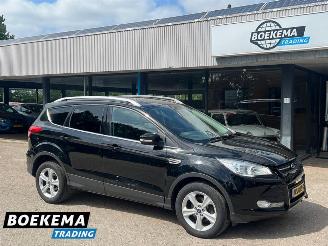 krockskadad bil auto Ford Kuga 1.5 Titanium Styling Pack Navigatie Cruise Climate Stoelverw. 2016/8