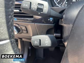 BMW 3-serie 318i High Executive Panorama Stoelverw. Navigatie Climate PDC picture 20