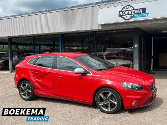 skadebil auto Volvo V-40 1.6 T2 Summum R-Design Navi Climate Cruise PDC 2015/4