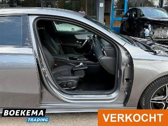 Mercedes A-klasse 180 Business Sol AMG Automaat Navigatie Climate Cruise NAP! picture 8