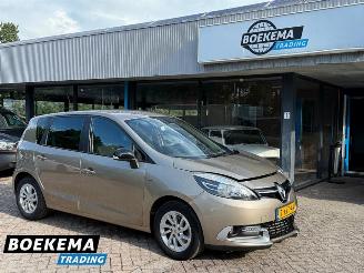krockskadad bil auto Renault Scenic 1.2 TCe 131PK Limited Navigatie Climate 6-Hand 2014/11