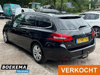 Peugeot 308 SW 1.6 HDI Executive Panorama Navi Climate Cruise PDC Trekhaak picture 3