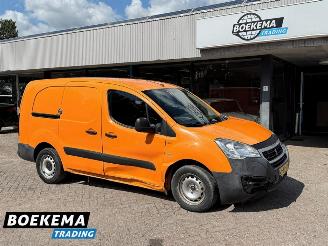 krockskadad bil bedrijf Peugeot Partner 122 1.6 BlueHDi 100 L2 Pro S&S Airco Schuifdeur PDC 2018/5