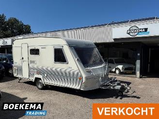 krockskadad bil caravan Beyerland  Vitesse 430-B Enkele bedden Mover Fietsdrager 1994/5