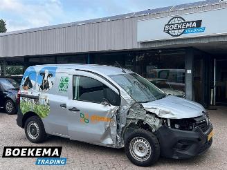 krockskadad bil bedrijf Renault Kangoo 1.5 Blue dCi 75 Comfort L1 Navi Climate Cruise Camera PDC Trekh. 2023/12