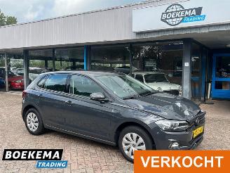 krockskadad bil auto Volkswagen Polo 1.0 TSI Comfortline Navi Climate Cruise PDC 2021/3
