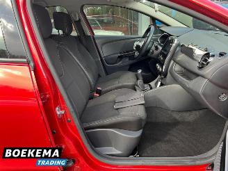 Renault Clio 0.9 TCe Expression Cruise Climate Navi picture 20