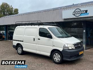Schade bestelwagen Toyota Hi-ace HiAce 2.5 D-4D Airco Trekhaak Imperial 2010/5