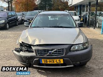 Volvo Xc-70 2.4 T Comfort Line 200 PK Leder Airco Cruise Trekh. picture 5