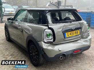 Mini Cooper 1.5 Automaat Keyless Led Navi Cruise Airco picture 3