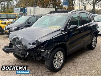 Volkswagen Tiguan 2.0 TDI Comfort&Design Pano Stoelverw. Cruise Climate PDC Trekh. picture 4