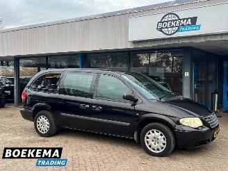 Voiture accidenté Chrysler Grand-voyager 2.4i SE Luxe 6-Pers Aut Climate Cruise Trekh. 2005/2