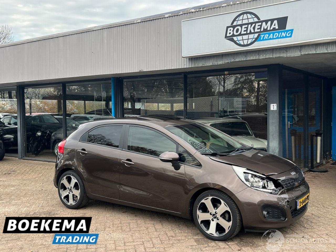 Kia Rio 1.4 CVVT 110PK Super Pack Leer Open-Dak Navigatie Stoelverw