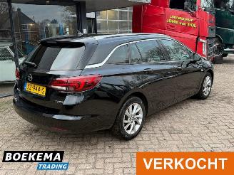 Opel Astra Sports Tourer 1.4 Innovation 150PK Keyless Navigatie Elektrische Klep picture 2