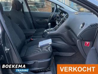 Peugeot 5008 1.6 THP ST Aut Panorama Navigatie Climate Cruise PDC Glazen dak picture 19