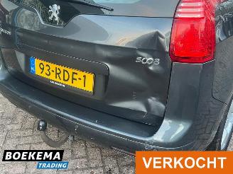 Peugeot 5008 1.6 THP ST Aut Panorama Navigatie Climate Cruise PDC Glazen dak picture 6