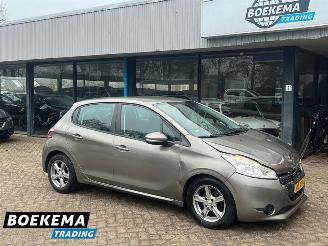 skadebil auto Peugeot 208 1.4 VTi Active 5-Drs Climate Cruise Trekh. 2012/7
