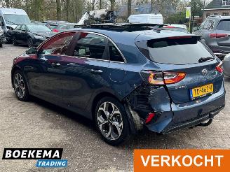 Kia Ceed 1.4 T-GDi Executive 140PK Aut Leer Pano JBL Keyless Stoel/Stuurverw. Camera picture 3