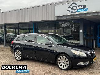 Vaurioauto  passenger cars Opel Insignia 2.0 T Sport 4x4 250PK Aut Navi Climate Stoelver. 2011/10