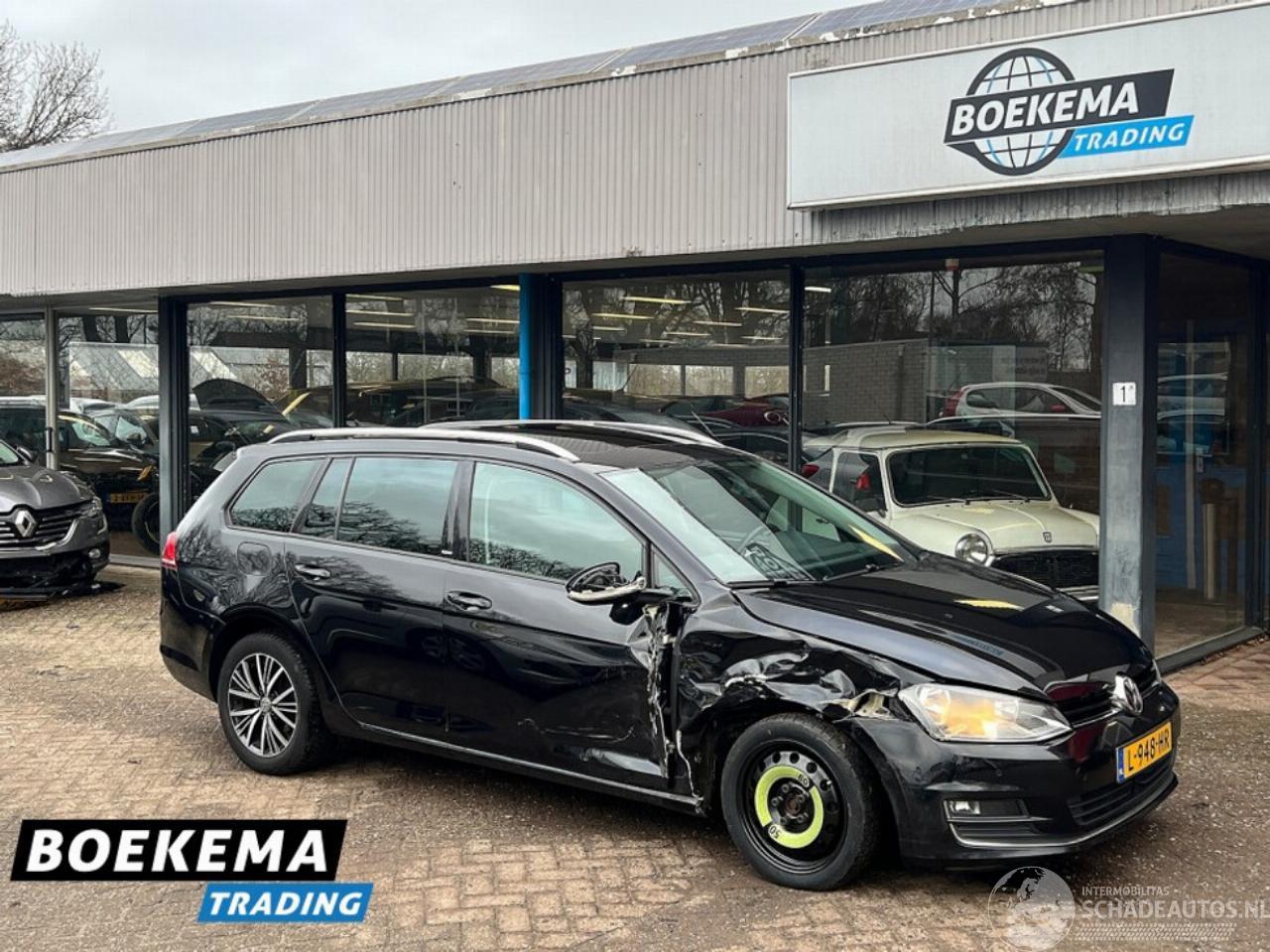 Volkswagen Golf Variant 1.6 TDI Comfort DSGPanorama ACC Cruise PDC