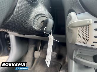 Peugeot 107 1.0-12V XS Airco 5-Deurs picture 23