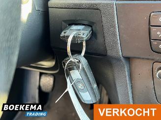 BMW 3-serie 318d High Exe. Leer Climate Navi Cruise PDC picture 28