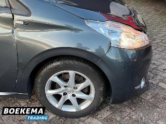 Peugeot 208 1.2 PureTech Style Navi Climate Cruise PDC picture 9