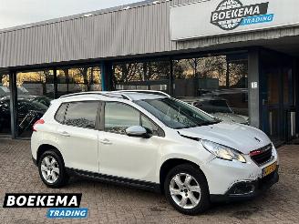 Coche accidentado Peugeot 2008 1.2 VTi Active Premium Navi Cruise Airco PDC Trekh. 2014/3