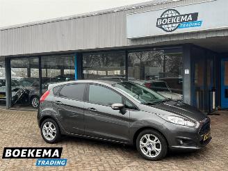 Auto incidentate Ford Fiesta 1.5 TDCi Titanium Stoelverw. Climate PDC Trekhaak 2016/2