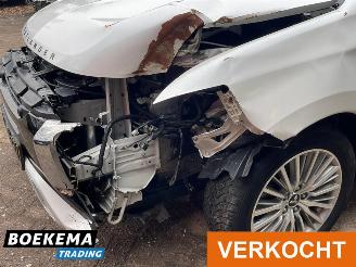 Mitsubishi Outlander 2.4 PHEV Intense+ Pano Leer Stoel/Stuurverw. Navi Camera PDC picture 8
