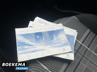 Peugeot 108 1.0 e-VTi Active Airco 5-Deurs picture 26