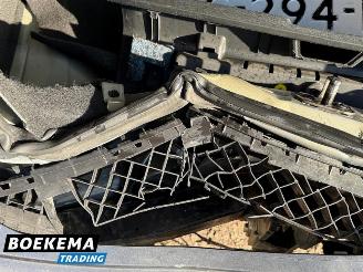 Volkswagen Beetle 1.2 TSI Design Stoelverwarming Airco Cabrio picture 9