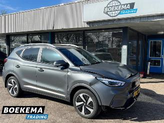 MG ZS EV Long Range Luxury 70 kWh Panorama Leer Camera Navigatie picture 1