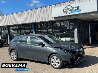 Schadeauto Kia Ceed 1.0 T-GDi DynamicLine Navigatie Camera Keyless 2022/5