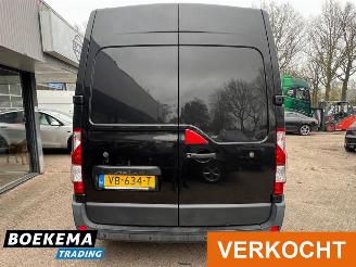 Renault Master T33 2.3 dCi L1H2 Navigatie Airco Cruise Schuifdeur picture 11