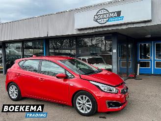 Schadeauto Kia Cee d cee'd 1.0 T-GDi ComfortPlusLine Navigator 2018/8