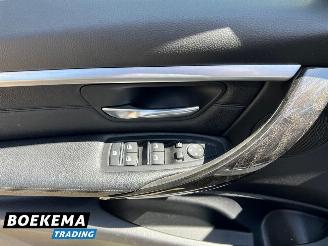 BMW 3-serie 320d xDrive Edition Panorama Leer Automaat Navigatie picture 16