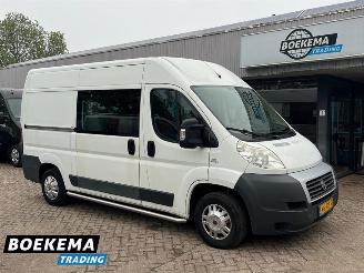 krockskadad bil bedrijf Fiat Ducato 35H 2.3 MultiJet Gran Volume DoKa 5-Peroons Navigatie Airco Cruise 2014/1
