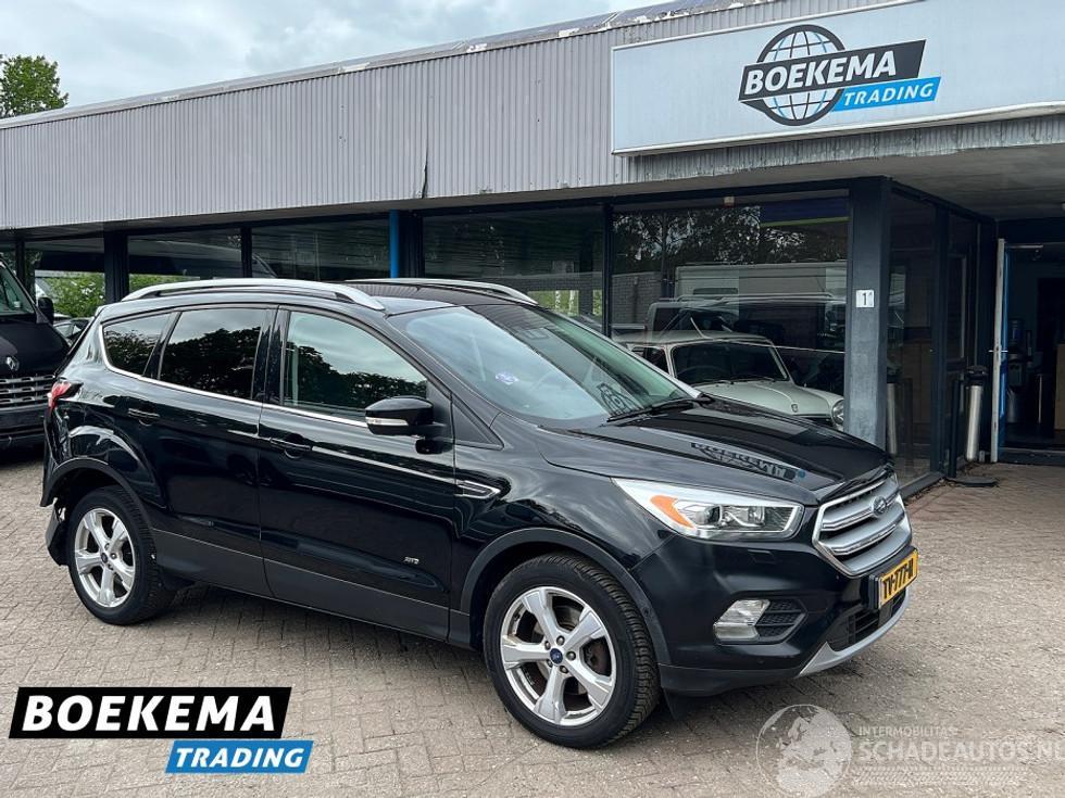 Ford Kuga 1.5 EcoBoost Titanium 4WD Automaat Navigatie Stoel + Stuurverwarming