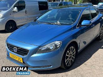 Volvo V-40 2.0 D4 Summum Business Glazen Dak Navigatie Cruise picture 4