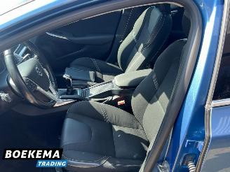Volvo V-40 2.0 D4 Summum Business Glazen Dak Navigatie Cruise picture 10