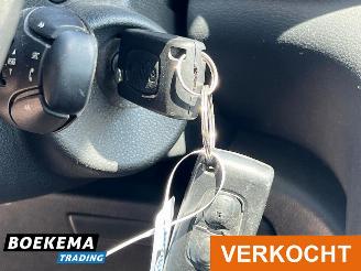 Peugeot 3008 1.6 THP ST Automaat Glazen-Dak Navigatie Cruise picture 20
