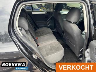 Volkswagen Golf 1.2 TSI Highline DSG Climate Cruise picture 17